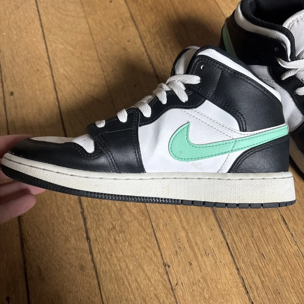 Nike Shoes Womens 6.5 Youth 5Y Air Jordan 1 Mid White Green Glow Black Sneakers